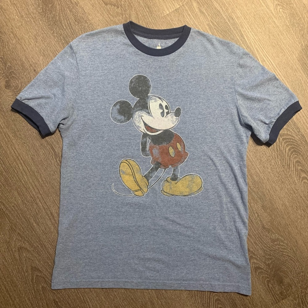 Disney Parks Mickey ringer tee size unisex medium